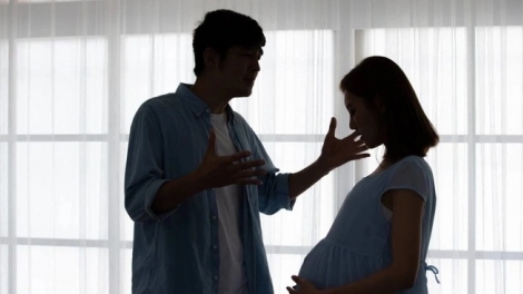 "Ăn vụng" khi vợ đang thai nghén: Khởi đầu của những hệ lụy kéo dài